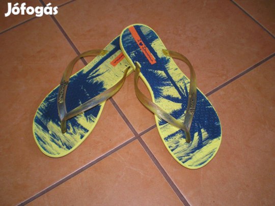 Ipanema női nyári papucs 37-es 37 pálmafa mintával