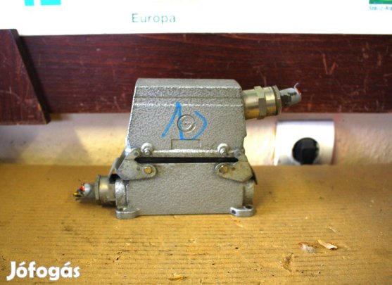 Ipari csatlakozó 24 polusú Contact ( 7025 )