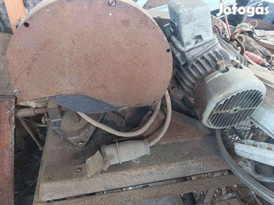 Ipari gyorsdaraboló nagy teljesítményű.