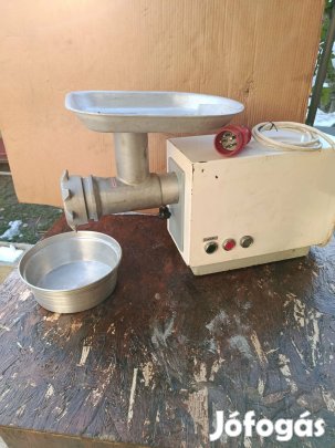 Ipari húsdaráló és szeletelő