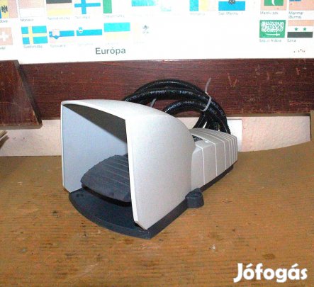 Ipari lábkapcsoló elektromos új Schneider ( 7136 )