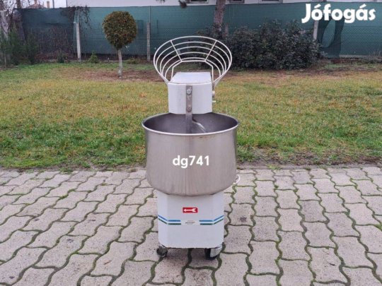 Ipari pizza dagasztógép dg74