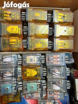 Ipari relé 11 lábú 40 db