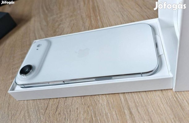 Iphone 17 Air 256GB Gold - szinte új, 1 év Apple gari - Csere is lehet