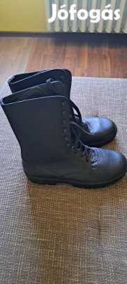 Ipoly Rendőrségi Bevetési Bakancs Nem használt 44-es