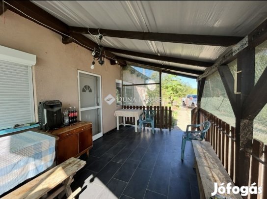 Iregszemcsei 60 nm-es ház eladó