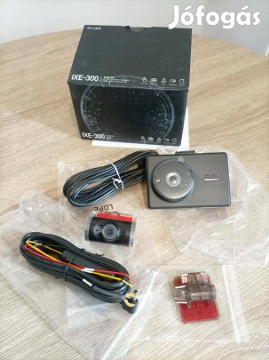 Iriver első-hátsó menetrögzítő kamera