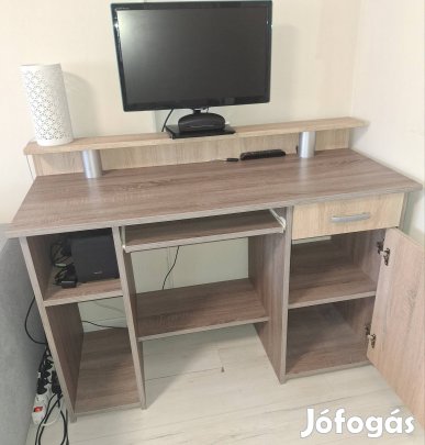Író és számítógép asztal eladó.