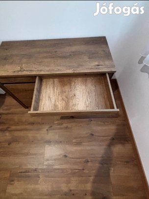 Íróasztal Eladó
