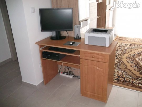 Íróasztal, számítógépasztal