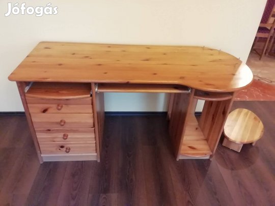 Íróasztal borovi fenyőből