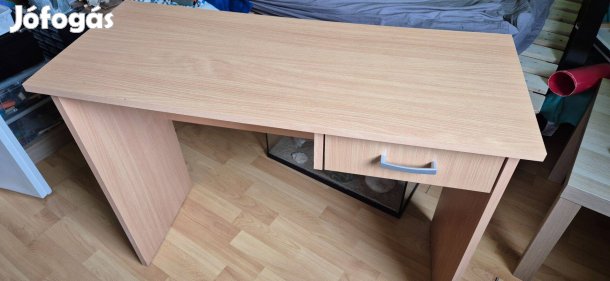 Íróasztal bükk