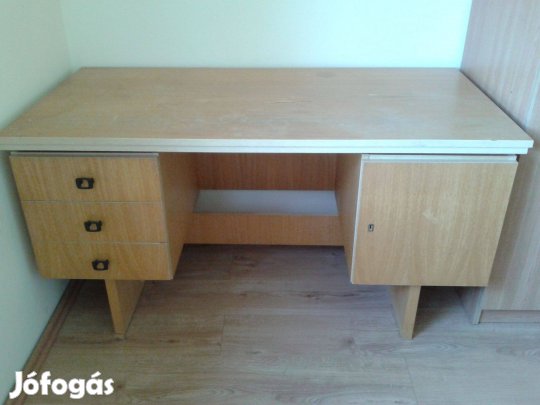 Íróasztal eladó