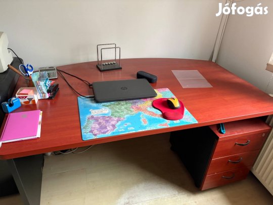 Íróasztal eladó
