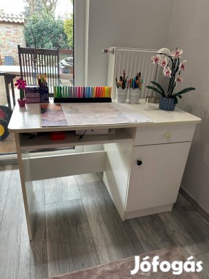 Íróasztal eladó !