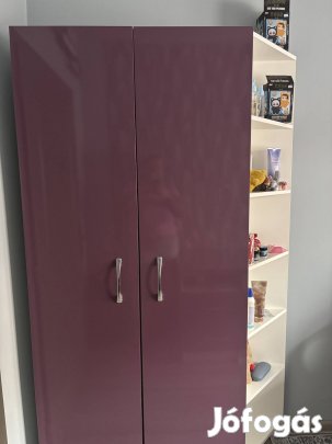 Íróasztal és polcos szekrény