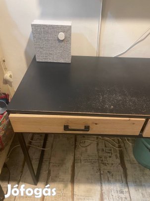 Íróasztal fekete fém