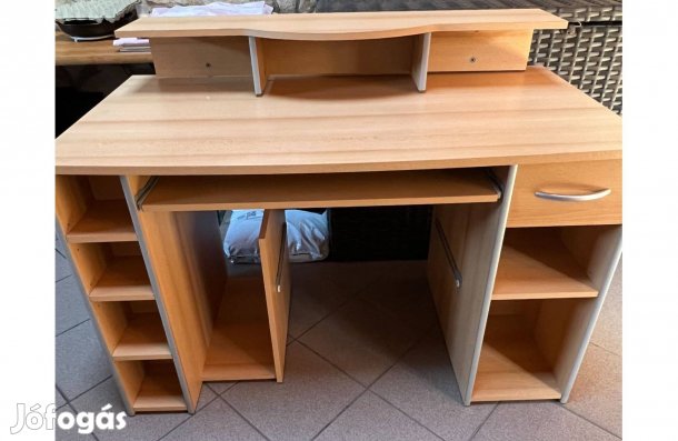 Íróasztal-számítógépasztal eladó 7000 Ft