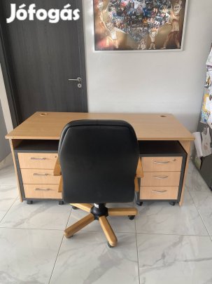 Íróasztal székkel