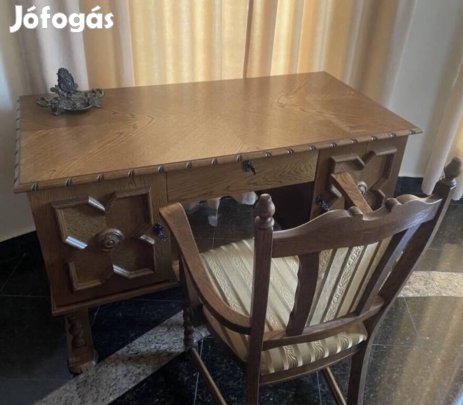 Iroasztal szekkel elado