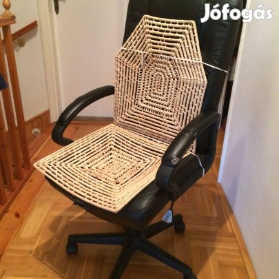 Irodai Forgószék, fekete bor, natur fonottal ulesre