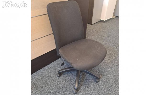 Irodai forgószék (görgős lábazattal)