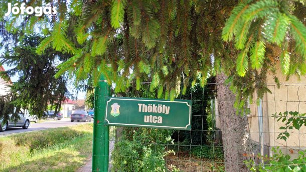 Isaszegen 3 szobás tégla építésű ház