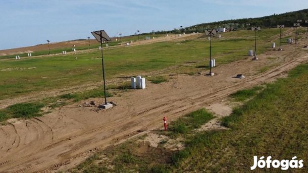 Isaszegi 804 nm-es telek eladó