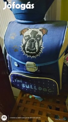 Iskolatáska hátizsák