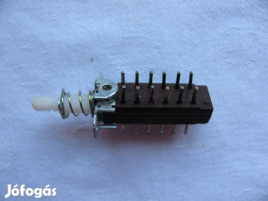 Isostat kapcsoló , 4 morzés, 24V,1A