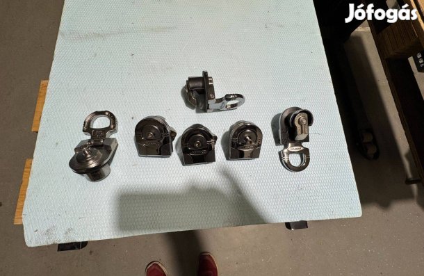 Isuzu Platóbélés Rögzítő