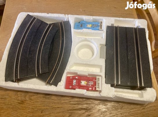 Ites Autodraha Shadow. 90 mm-es pályatávú, döntött kanyarú szet