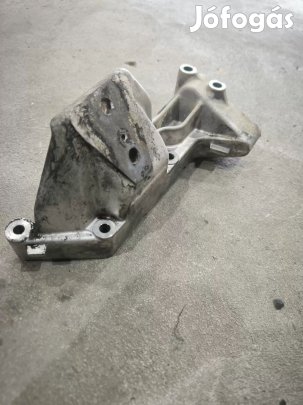 Iveco DAILY 00- 2.3 Váltótartó motortartó tartó bak konzol elem 7268