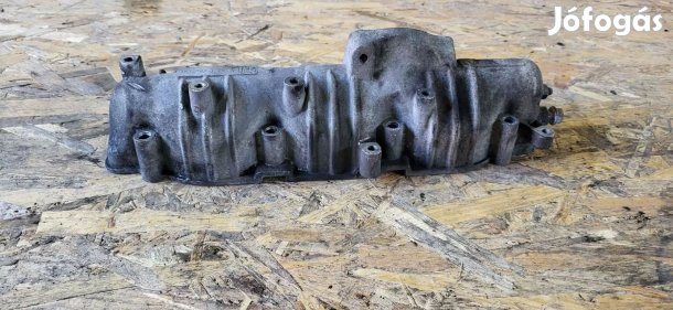 Iveco DAILY 06- 2.3 hengerfejre hengerfej szívócsonk szívó csonk 3934