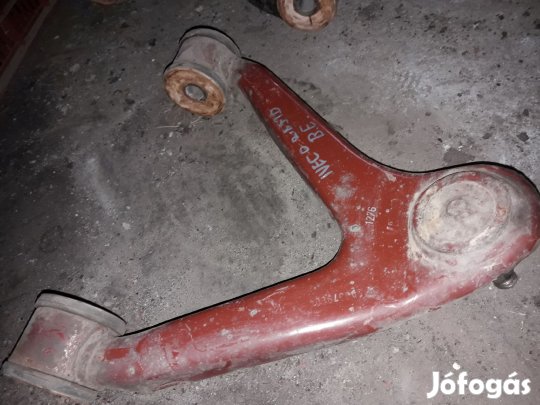 Iveco Daily Bal Első Felső Lengőkar