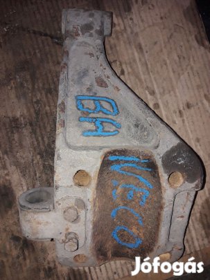 Iveco Daily Bal Hátsó Rugó Tartó Kengyel / Cuppánt