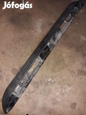 Iveco Daily Csomagtérajtó Díszléc