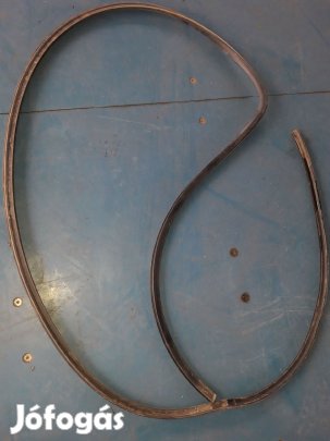 Iveco Daily Első Szélvédő Gumikeret