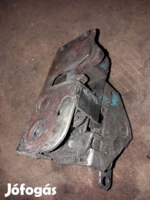 Iveco Daily Jobb Csomagtérajtó Zárszerkezet