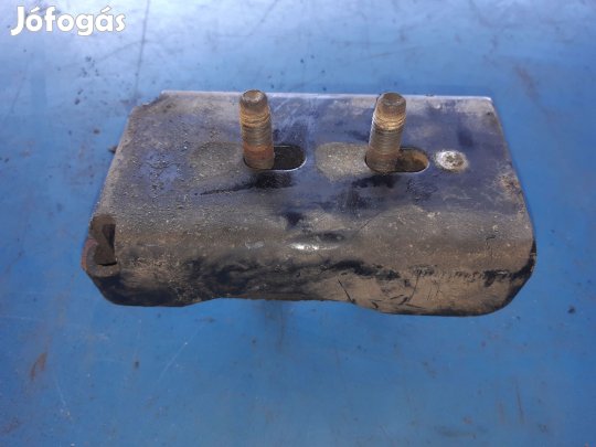 Iveco Daily Jobb Motortartó Bak