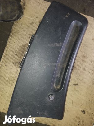 Iveco Daily Kesztyűtartó