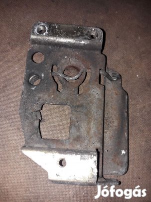 Iveco Daily Motorháztető Zárszerkezet