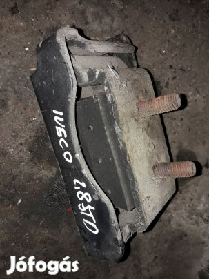 Iveco Daily Motortartó Bak