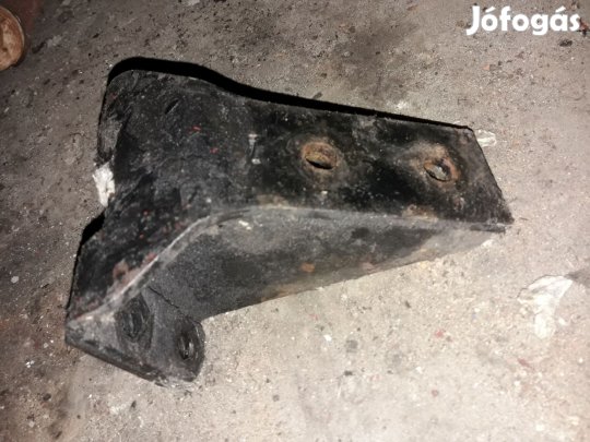 Iveco Daily Motortartó Bak