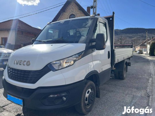 Iveco Daily billenőplatós teherautó