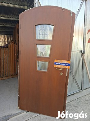 Íves fa bejárati ajtó 111×223