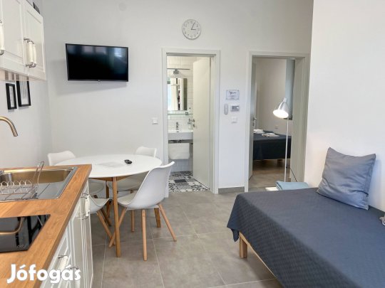 Ízlésesen felújított vendégház Fonyód szívében