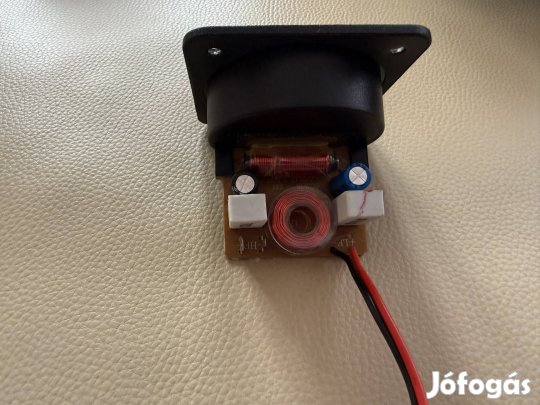 JBL SCS 178 120 wattos hangváltó