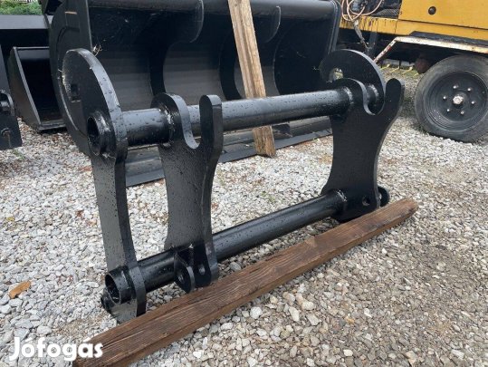 JCB - Manitou átalakító köztes adapter