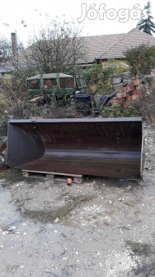 JCB cat Volvo oldalra bilenös kanál csere érdekel 